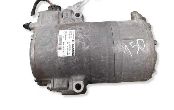 Mercedes-Benz C W205 Air conditioning (A/C) compressor (pump) A0008301901