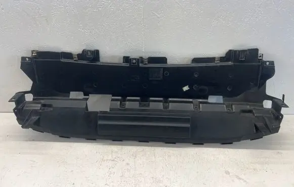 Ford Ecosport Intercooler air guide/duct channel GN158B384JA DN1599384JA BGTAA