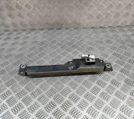 Volvo XC60 Fender mounting bracket 31424580