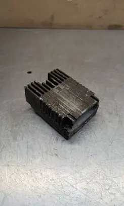 Mercedes-Benz E W210 Fan control module A0275457732 E5001002