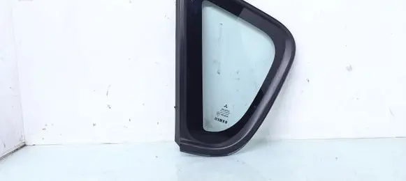 Mitsubishi Colt Rear side window