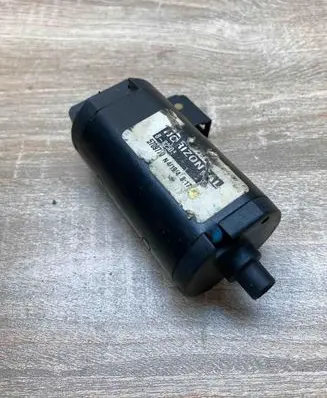 Chrysler Voyager Seat adjustment motor 5709770 882504