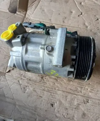 Renault Clio V Air conditioning (A/C) compressor (pump) 926004423R 926004429R T4255171977