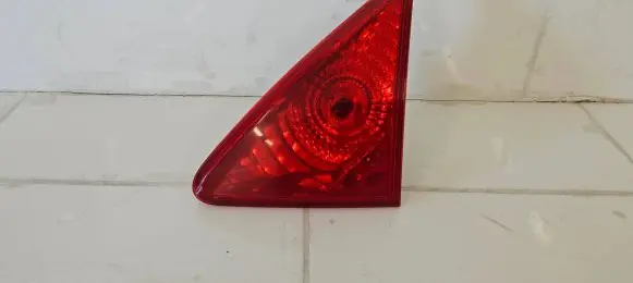 Peugeot 3008 II Tailgate rear/tail lights 26038010