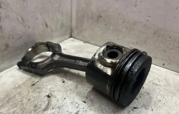 Honda Civic Piston with connecting rod RJL22RBD
