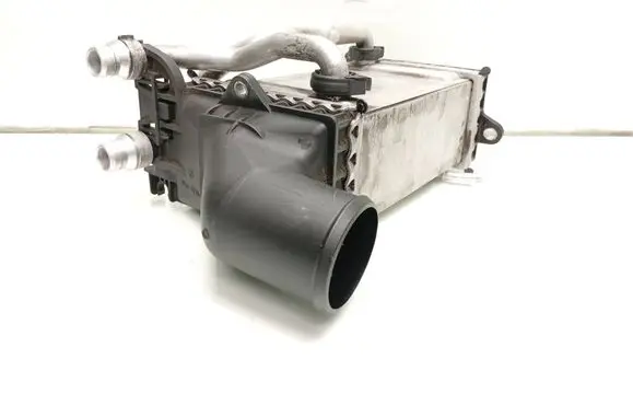 Mercedes-Benz C W205 Intercooler radiator A2740900614 A0081538928 A2769050000