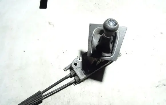Volkswagen Scirocco Gear shifter/selector 1K0711049AD 1K0711565 1K0711061A