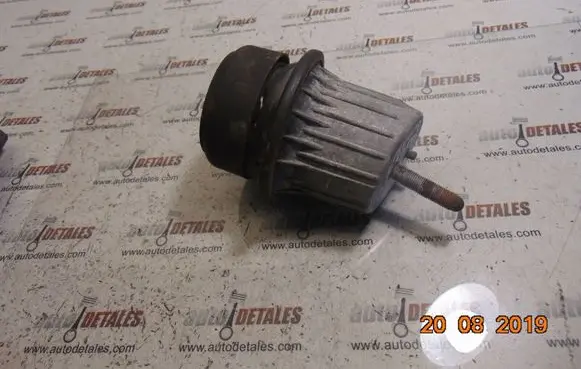 Lexus IS 220D-250-350 Engine mount bracket