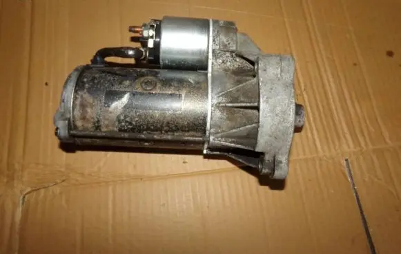 Peugeot 406 Starter motor