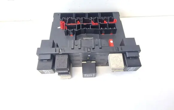 Volkswagen PASSAT B6 Comfort/convenience module 3C0937049E