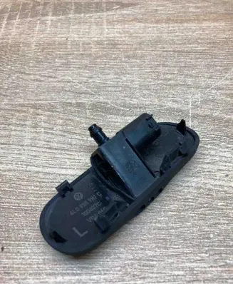 Audi Q7 4L Windshield washer spray nozzle 4L0955987C