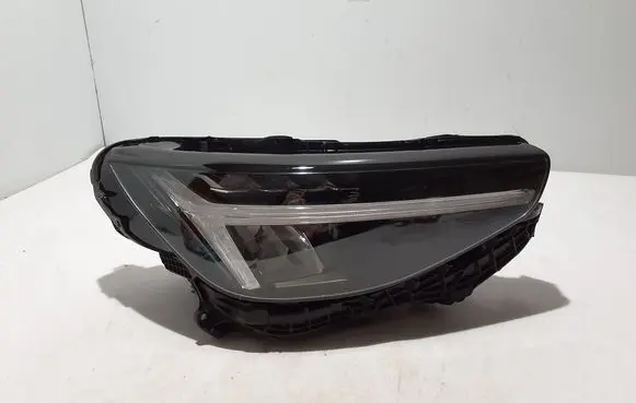 Volvo XC40 Headlight/headlamp 32404666