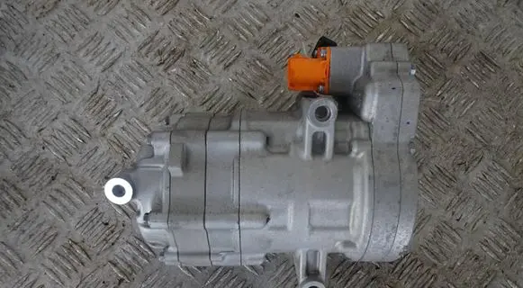 KIA Niro Air conditioning (A/C) compressor (pump) 977E1-AT300