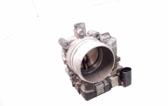 Volkswagen Golf V Throttle valve 03C133062D