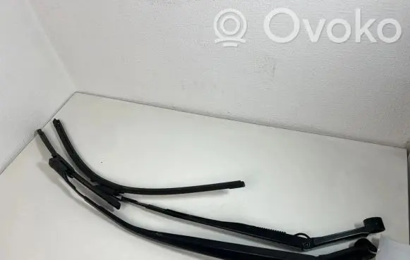 Toyota C-HR I Front wiper blade arm 2610660