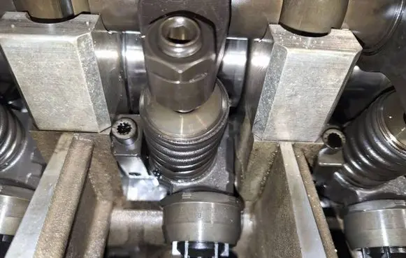 Seat Leon (1P) Fuel injector