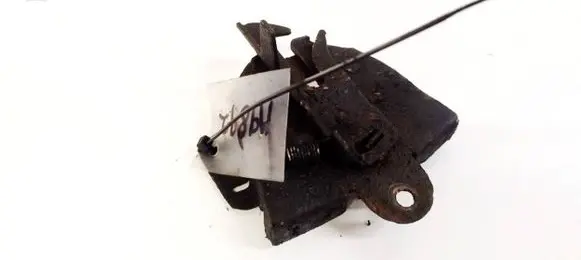 Mitsubishi Grandis Engine bonnet/hood lock/catch