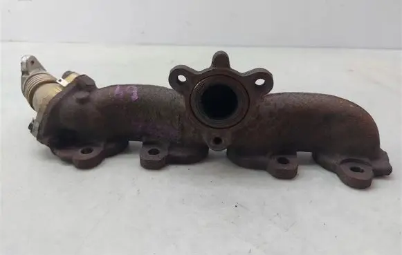 Opel Insignia A Exhaust manifold 55580744
