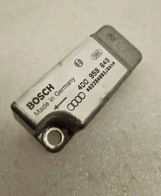 Audi A8 S8 D2 4D Airbag deployment crash/impact sensor 4D0959643