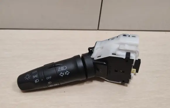 Nissan Note (E11) Indicator stalk 