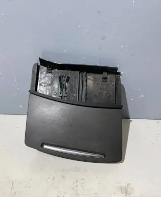 Audi A6 S6 C6 4F Ashtray (front) 4F1857951A 12022004