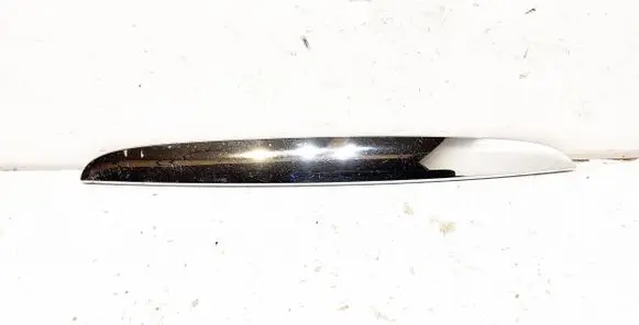 BMW 3 E90 E91 Engine hood trim 7117242 51137117242 22405910