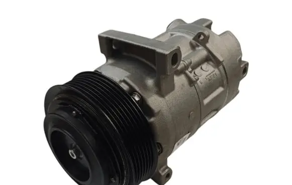 Nissan X-Trail T32 Air conditioning (A/C) compressor (pump) DCP46025 4471401070 926004CA0A