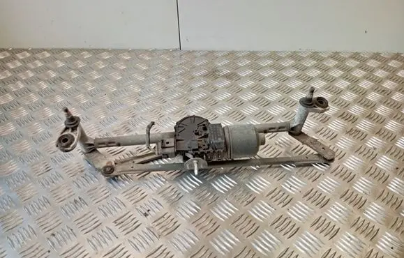 Front wiper linkage and motor