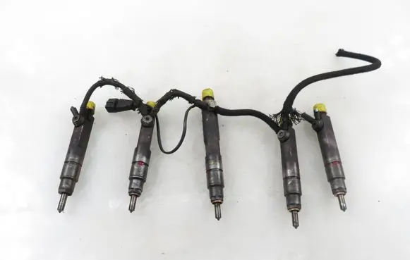 Volvo 850 Fuel injectors set 046130201F 074130202B