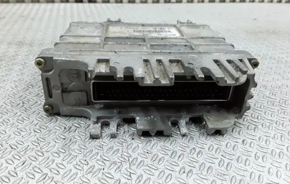 Volkswagen Golf III Engine control unit/module 1H0907311P 0261203707