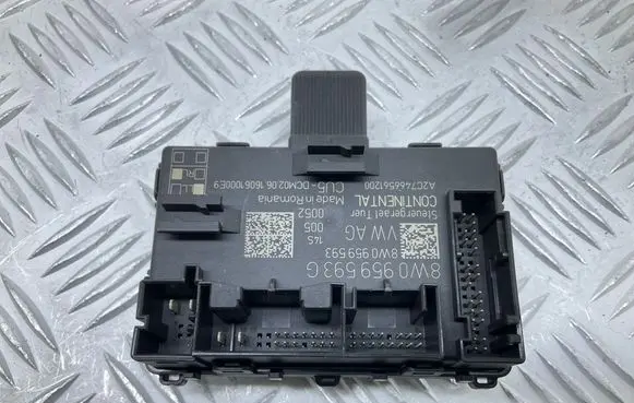 Audi A4 S4 B9 Door control unit/module 8W0959593G