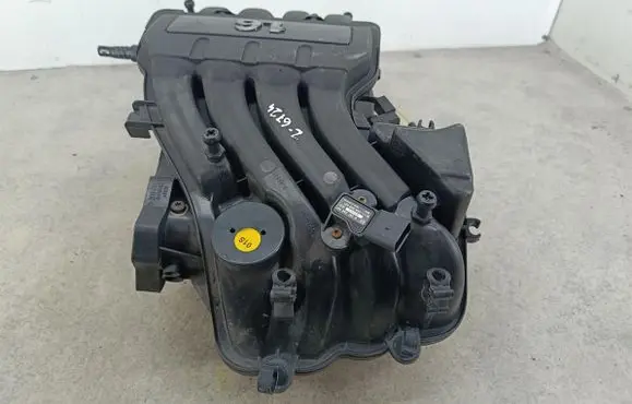 Skoda Octavia Mk2 (1Z) Intake manifold 06A133203CT