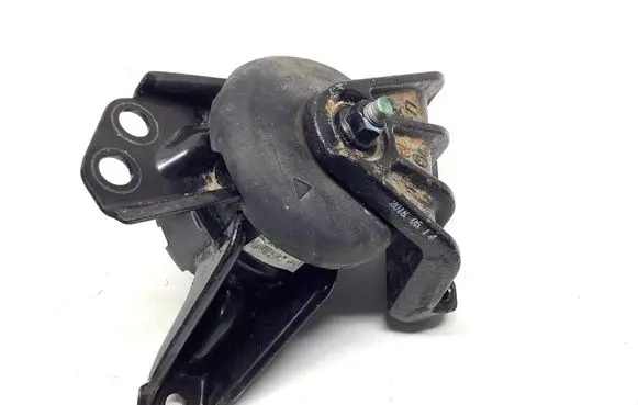 KIA Sportage Engine mount bracket 21815D9100