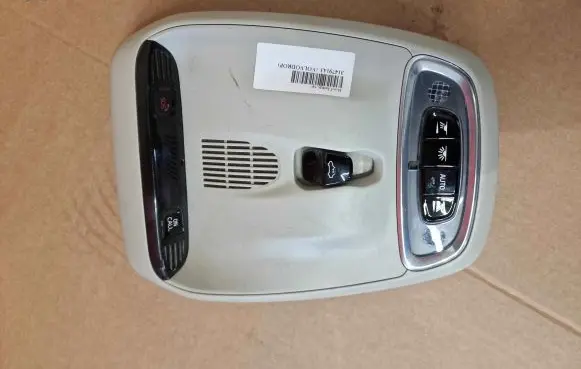 Volvo XC90 Front seat light 31479143 32366211 31497480