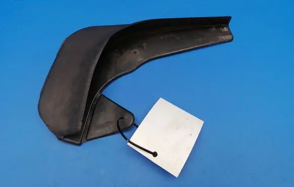Mercedes-Benz CLS C219 Front mudguard 
