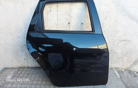 Dacia Duster Rear door 