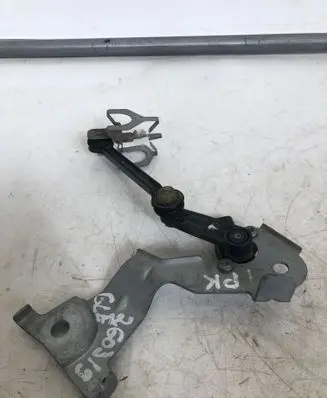 Mercedes-Benz GLE W167 Air suspension front height level sensor A0009059413