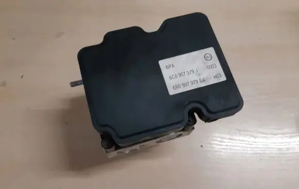 Volkswagen Polo V 6R ABS Pump 6R0907379BA