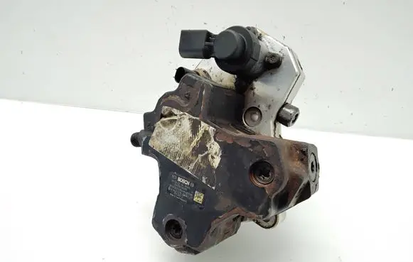 Mercedes-Benz Vito Viano W639 Fuel injection high pressure pump A6420700201 0445010095