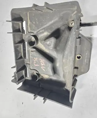 Volkswagen Polo V 6R Battery box tray 6Q0915331