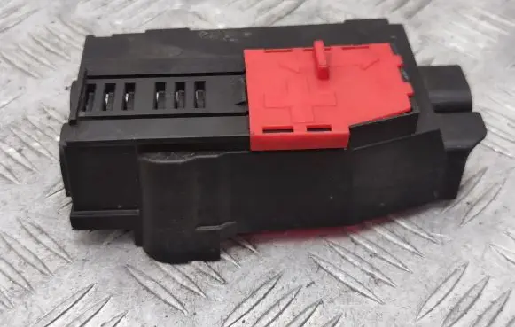 Fuse box cover