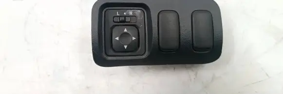 Mitsubishi Eclipse Wing mirror switch 183569