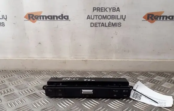 Mercedes-Benz Sprinter W907 W910 Head unit multimedia control A9079000005