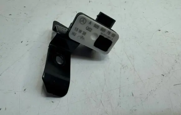 Mercedes-Benz GLE (W166 - C292) Airbag deployment crash/impact sensor A0009057600