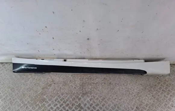 BMW 1 E81 E87 Sill 51777906816