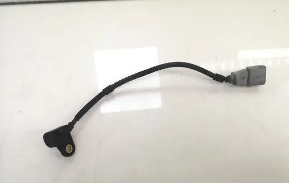 Volkswagen Touran I Camshaft position sensor 03G906433