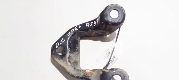 Opel Astra H Engine mounting bracket 2566