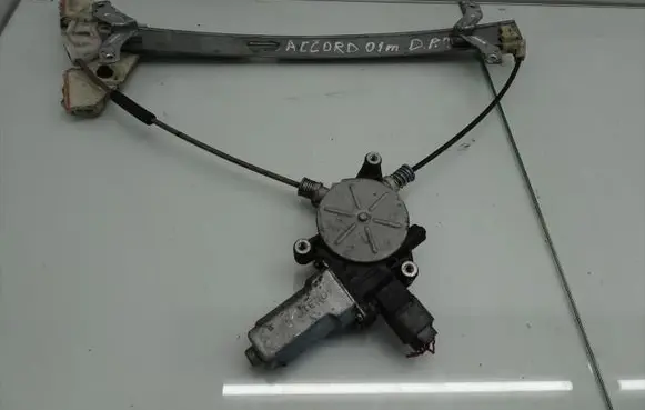 Honda Accord Front door window regulator with motor