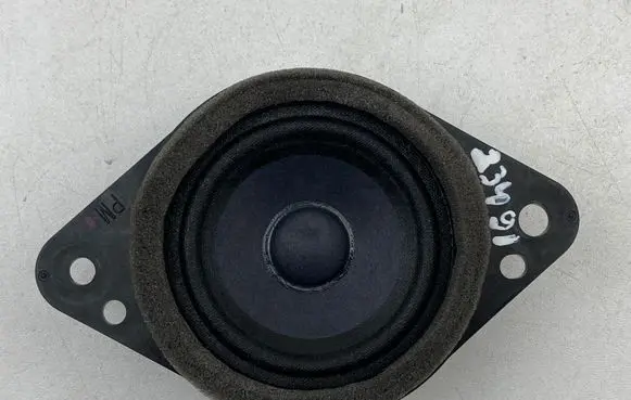 Toyota Prius xw60 Panel speaker 5616028830
