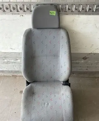 Volkswagen II LT Front passenger seat 819800309639